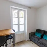 Appartement Elegant Renove A Paris 14Eme